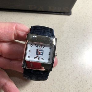 Cute Geneva Watch with navy blue band